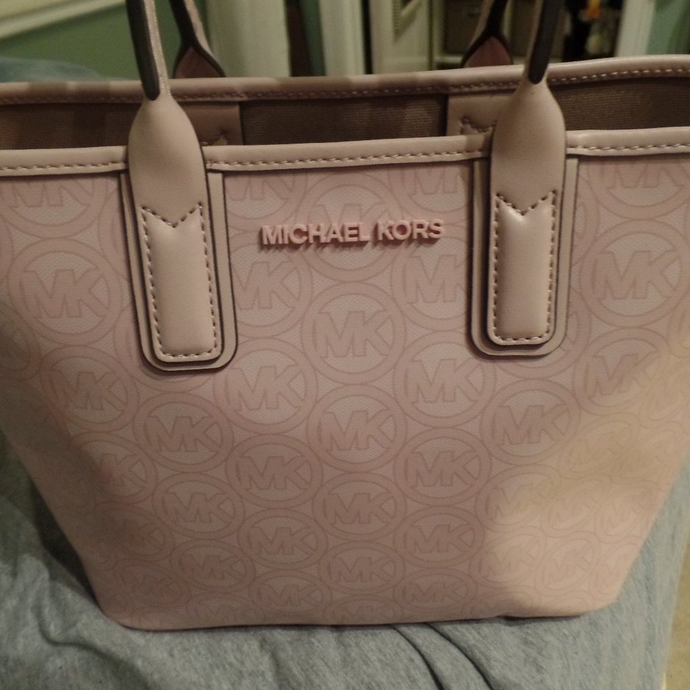 Michael Kors Summer Pink Print Tote Bag.  Roomy inside.  Used once
